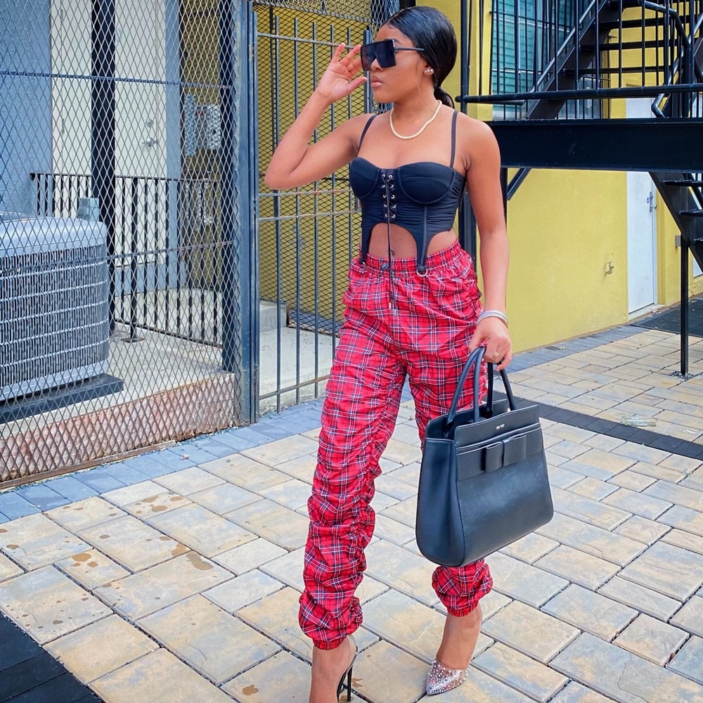 Stack pants and fancy crop top